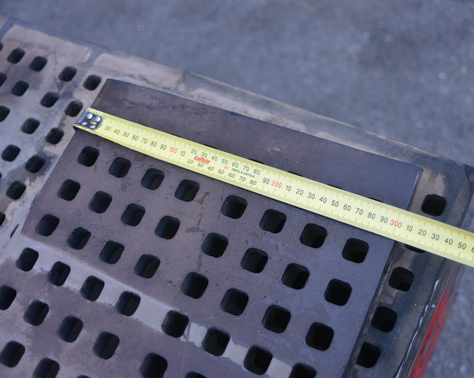 Sifter Sieve Screen Separator Rubber 305 x 610 x 50mm 18mm holes mining