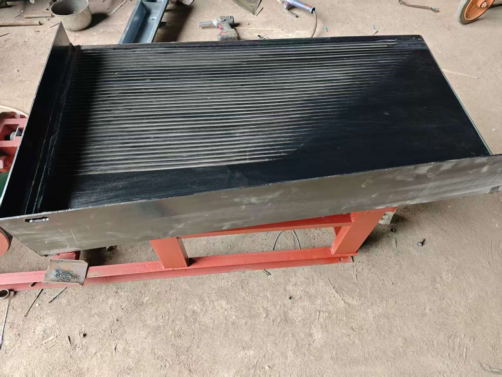150*250 mobile jaw crusher hard stone Granite Basalt Crushing machine at CA