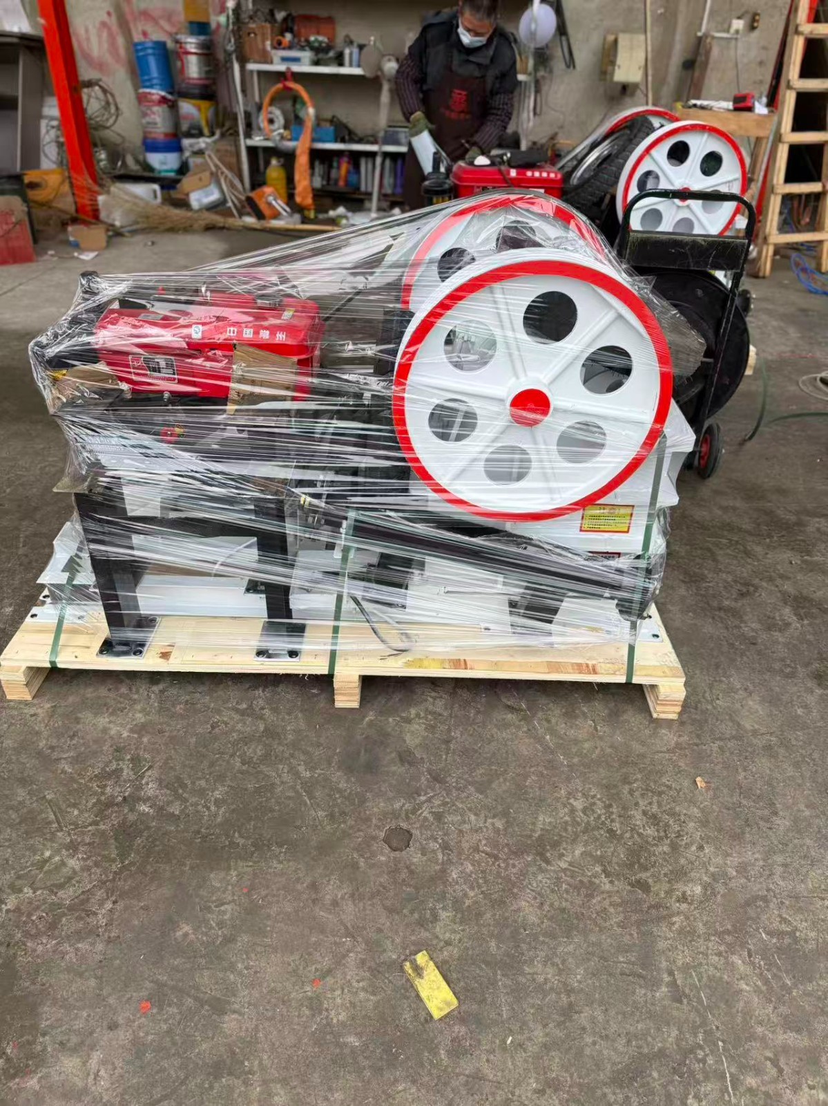 250*300 jaw crusher China small jaw crusher home use mini rock crusher price