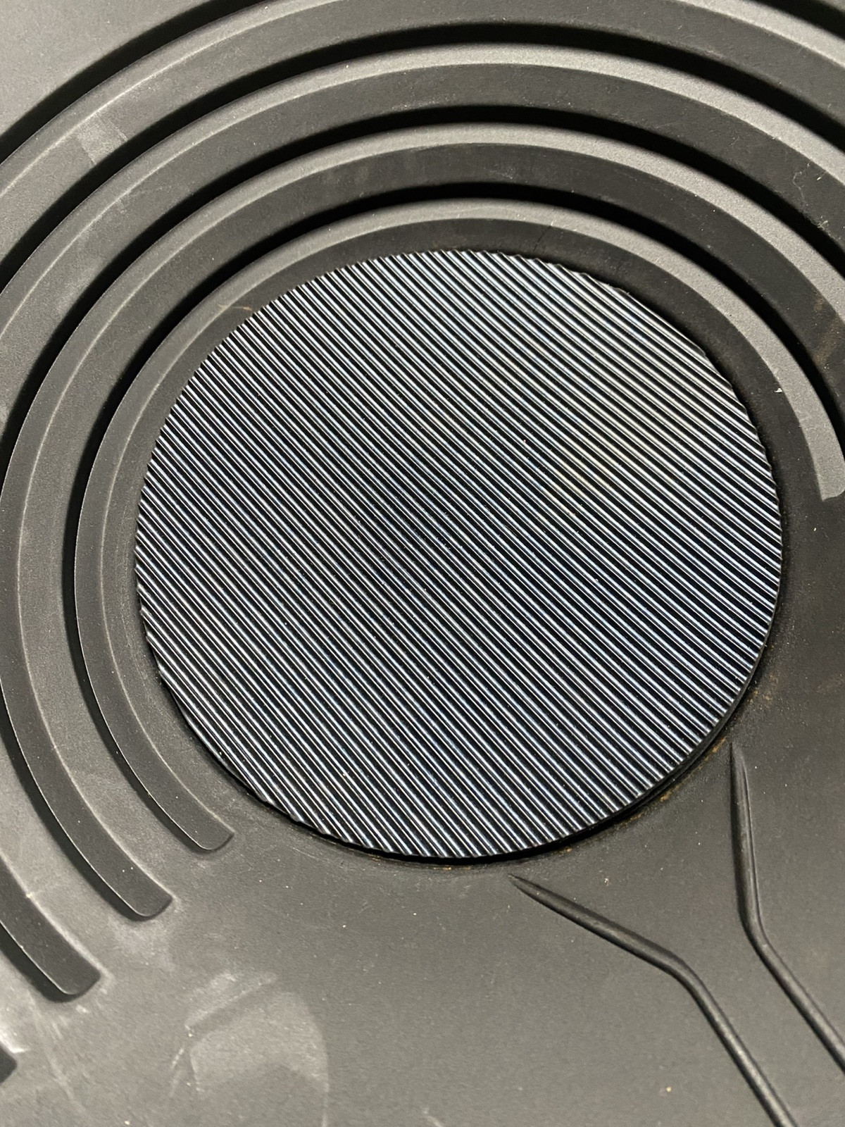 Miners’ ribbed Helper Insert for 170 mm base pans as pictured free post