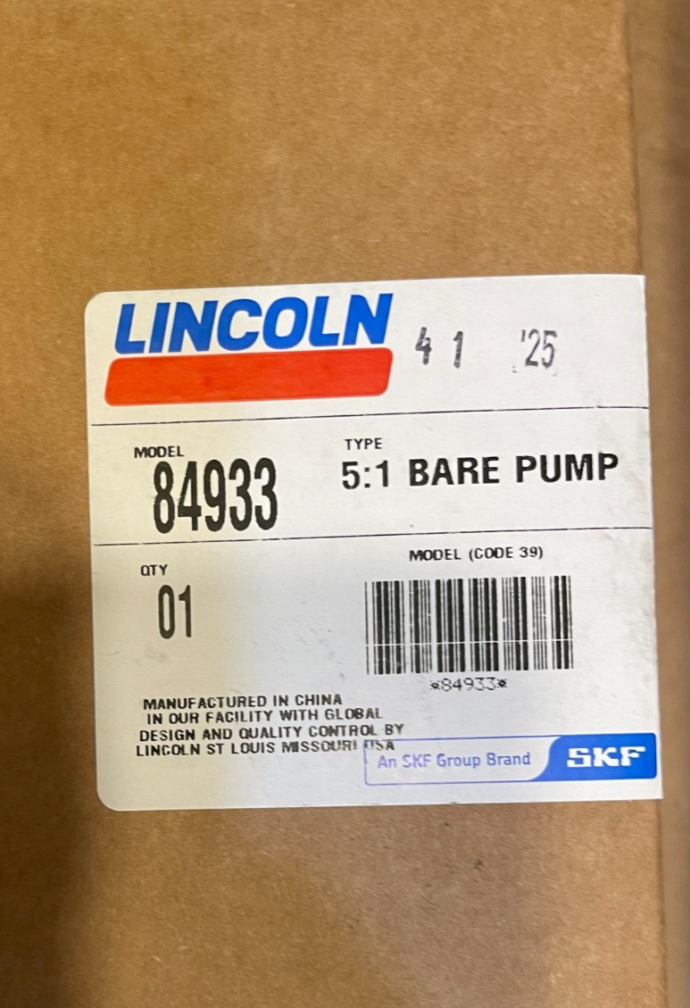 Lincoln Industrial SKF Oil Transfer Pump 5:1 Stub Tank Drum, Bung Mount 84933