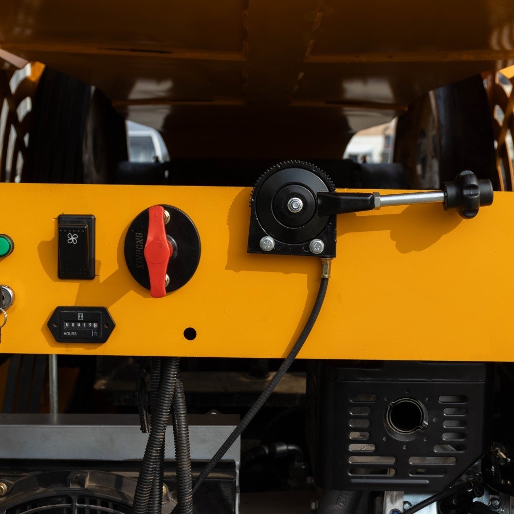 MS430 Jaw Crusher 1800kg 18HP Mobile Stone Rock Tracked Crusher Mining Machine