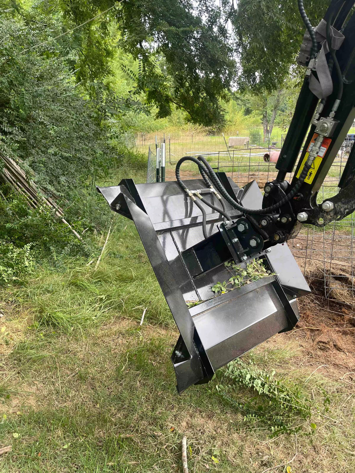 AGT Mini Skid Steer Brush Cutter Loader Attachment Mower Decks