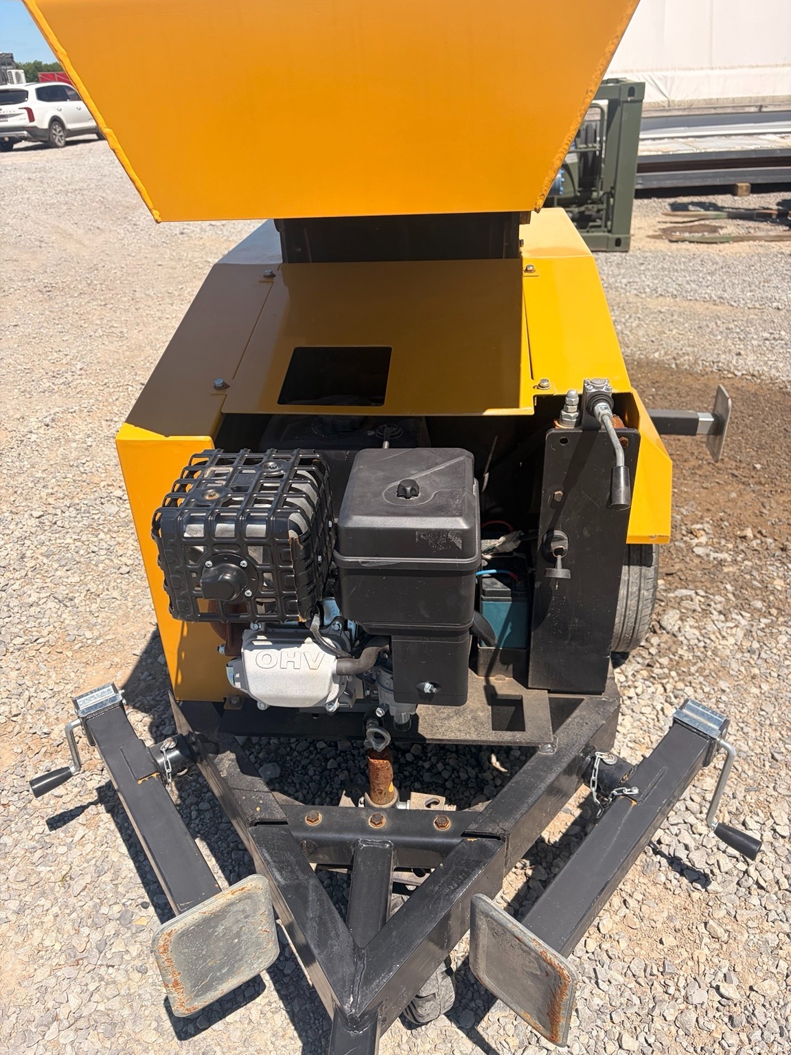 NEW 2025 Towable Rock Crusher Mobile Concrete Crusher Gravel w/ Conveyor