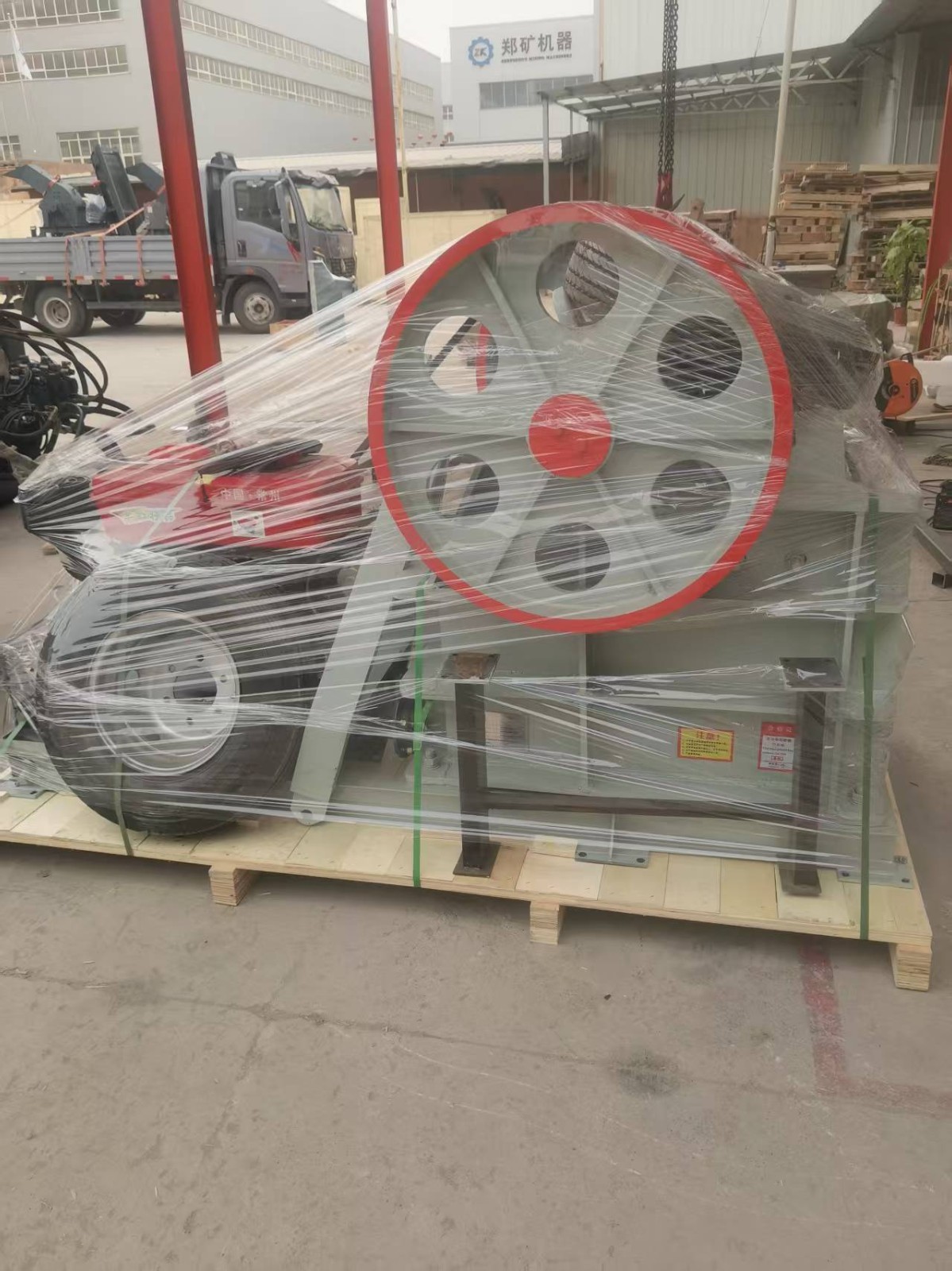 150*250 jaw crusher diesel engine rock crusher mini sand making machine at CA