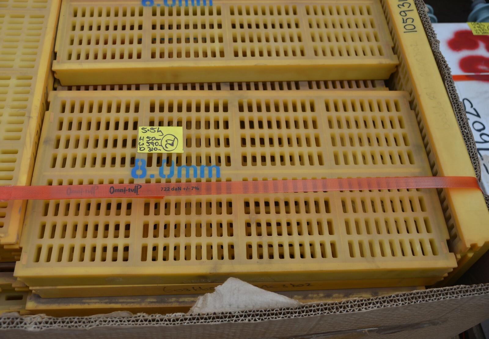 Sifter Sieve Screen Separator polyurethane 590 x 310 x 50mm 8mm holes mining