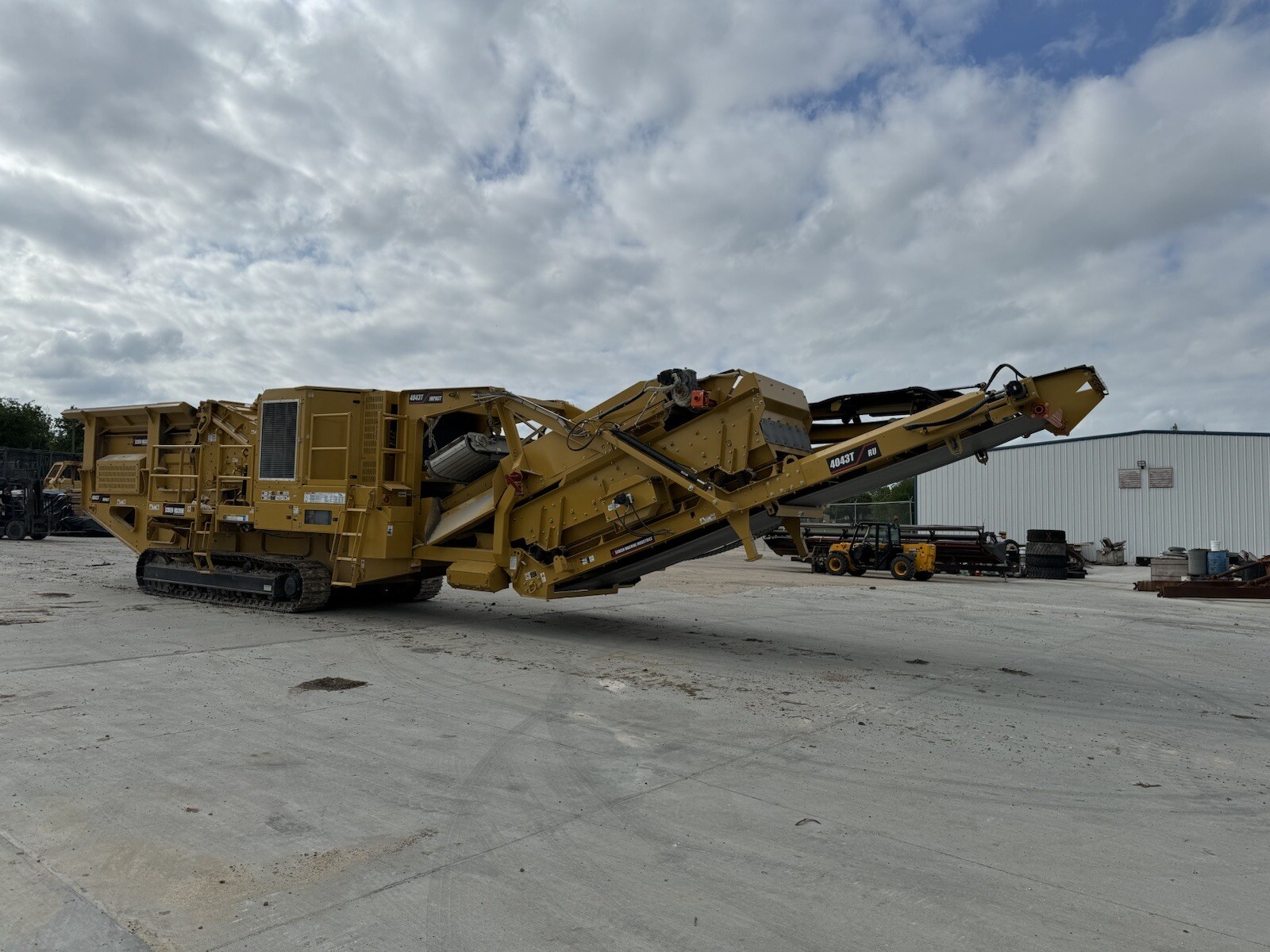 2023 Screen machine 4043TR Mobile Tracked Impact Rock Crusher